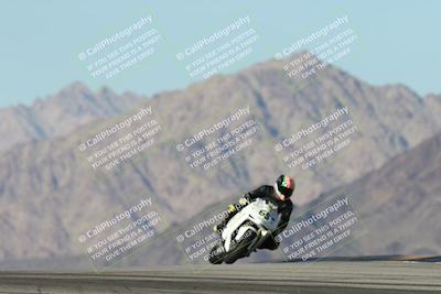 media/Dec-01-2025-Moto Forza (Mon) [[2daa91e15f]]/2-Intermediate Group/Session 4 Turn 9/